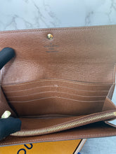 Load image into Gallery viewer, Sarah Wallet SKU6532