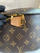 Load image into Gallery viewer, Bumbag Monogram SKU6521