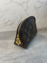 Load image into Gallery viewer, Cosmetic Pouch SKU6498