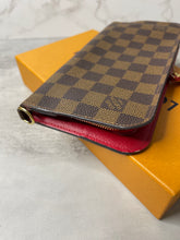Load image into Gallery viewer, Insolite Wallet SKU6483
