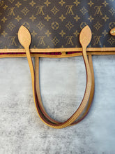 Load image into Gallery viewer, Neverfull MM Pivione SKU6528A