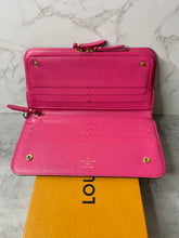 Load image into Gallery viewer, Insolite Wallet SKU6484