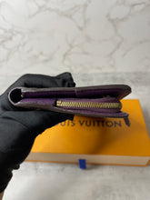 Load image into Gallery viewer, Insolite Wallet SKU648