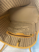 Load image into Gallery viewer, Neverfull MM SKU6526