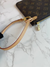 Load image into Gallery viewer, Neverfull Pouch SKU6518