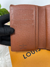 Load image into Gallery viewer, Kisslock Wallet SKU6405