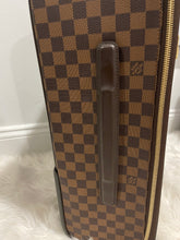 Load image into Gallery viewer, Business Pegase 55 DE SKU6423