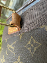 Load image into Gallery viewer, Pegase Luggage 55 Monogram