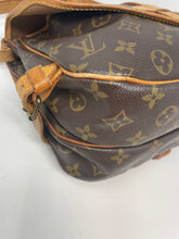 Load image into Gallery viewer, Saumur 30 Monogram Crossbody