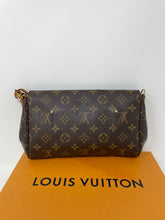 Load image into Gallery viewer, Favorite MM Monogram