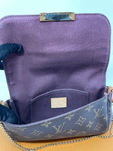 Load image into Gallery viewer, Favorite PM Monogram