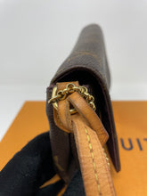 Load image into Gallery viewer, Favorite PM Monogram