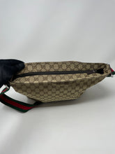 Load image into Gallery viewer, Gucci Ebony Crossbody Sherry Line