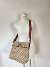 Load image into Gallery viewer, Gucci Ebony Crossbody Sherry Line