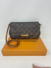 Load image into Gallery viewer, Favorite MM Monogram