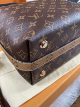 Load image into Gallery viewer, City Cruiser Reverse Monogram