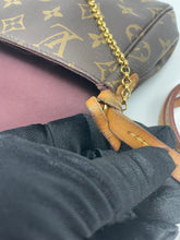 Load image into Gallery viewer, Favorite MM Monogram