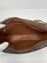 Load image into Gallery viewer, Jeune Fille GM SKU1209