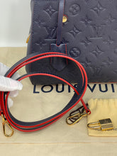 Load image into Gallery viewer, Montaigne Empreinte BB SKU1277