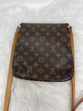 Load image into Gallery viewer, Louis Vuitton Musette Salsa SKU6140