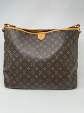 Load image into Gallery viewer, Delightful MM Monogram