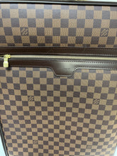 Load image into Gallery viewer, Pegase 55 Business Edition Damier Ebene SKU712