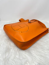 Load image into Gallery viewer, Hermes Evelyne PM SKU