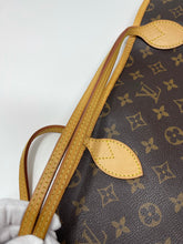 Load image into Gallery viewer, Neverfull GM Monogram