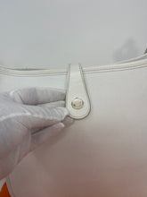 Load image into Gallery viewer, Hermes Evelyne I SKU901