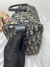 Load image into Gallery viewer, Dior Boston 25 SKU6258