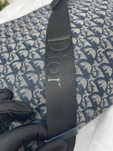 Load image into Gallery viewer, Dior Messenger SKU6253