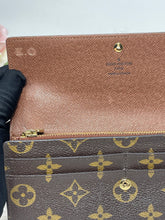 Load image into Gallery viewer, Sarah Wallet SKU6331