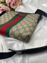 Load image into Gallery viewer, Gucci Messenger SKU6257