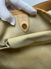 Load image into Gallery viewer, Galleria PM Monogram