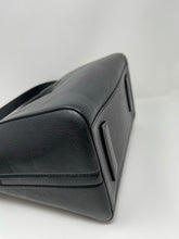 Load image into Gallery viewer, Givenchy Antigona Small