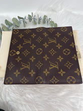 Load image into Gallery viewer, Kisslock Long Wallet SKU6099