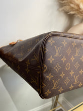 Load image into Gallery viewer, Neverfull MM Pivione SKU6267