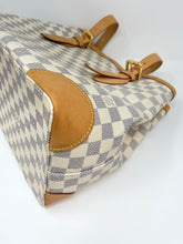 Load image into Gallery viewer, Hampstead MM Azur SKU896