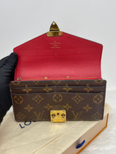 Load image into Gallery viewer, Pallas Wallet Red SKU6152