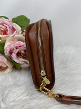 Load image into Gallery viewer, Orsay Clutch SKU6337