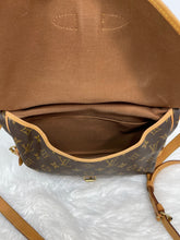 Load image into Gallery viewer, Saumur 30 SKU1537