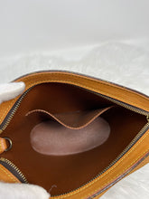 Load image into Gallery viewer, Drouot Crossbody SKU1539