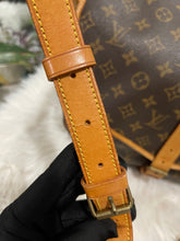 Load image into Gallery viewer, Saumur 35 SKU6239