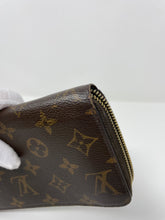 Load image into Gallery viewer, Zippy Long Monogram
