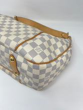 Load image into Gallery viewer, Galleria PM SKU1242