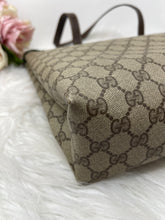 Load image into Gallery viewer, Gucci Vintage Tote SKU6129