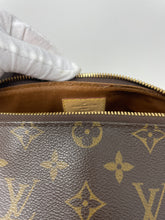 Load image into Gallery viewer, Toiletry Pouch