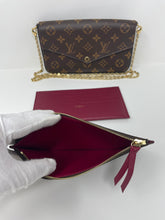 Load image into Gallery viewer, Felicie Pochette Monogram