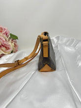 Load image into Gallery viewer, Troutter SKU6237