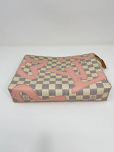 Load image into Gallery viewer, Toiletry 26 Tahittiene SKU1004